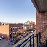 Elegance At The Union